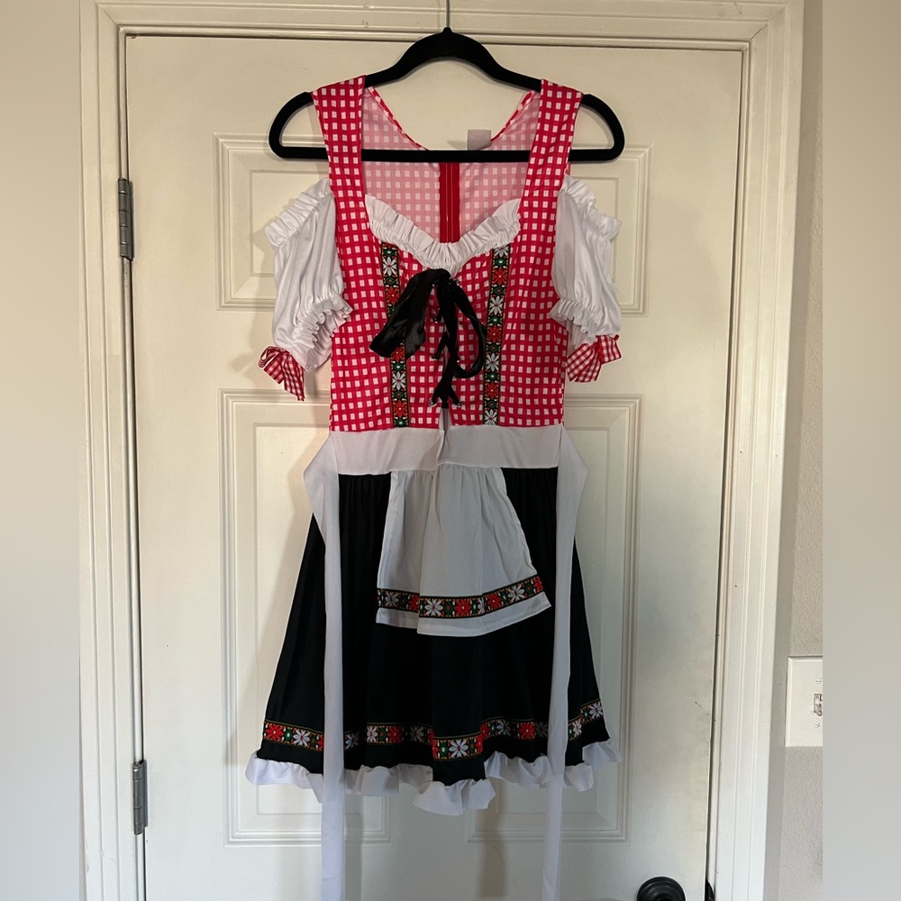 Oktoberfest Adult Beer Garden Babe Costume